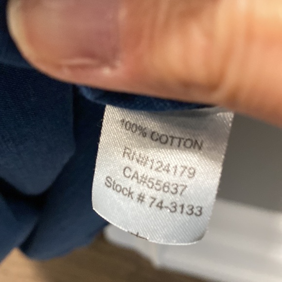 💥💥 SOLD 💥💥 Johnston and Murphy men’s size L soft golf style shirt. - Picture 7 of 8